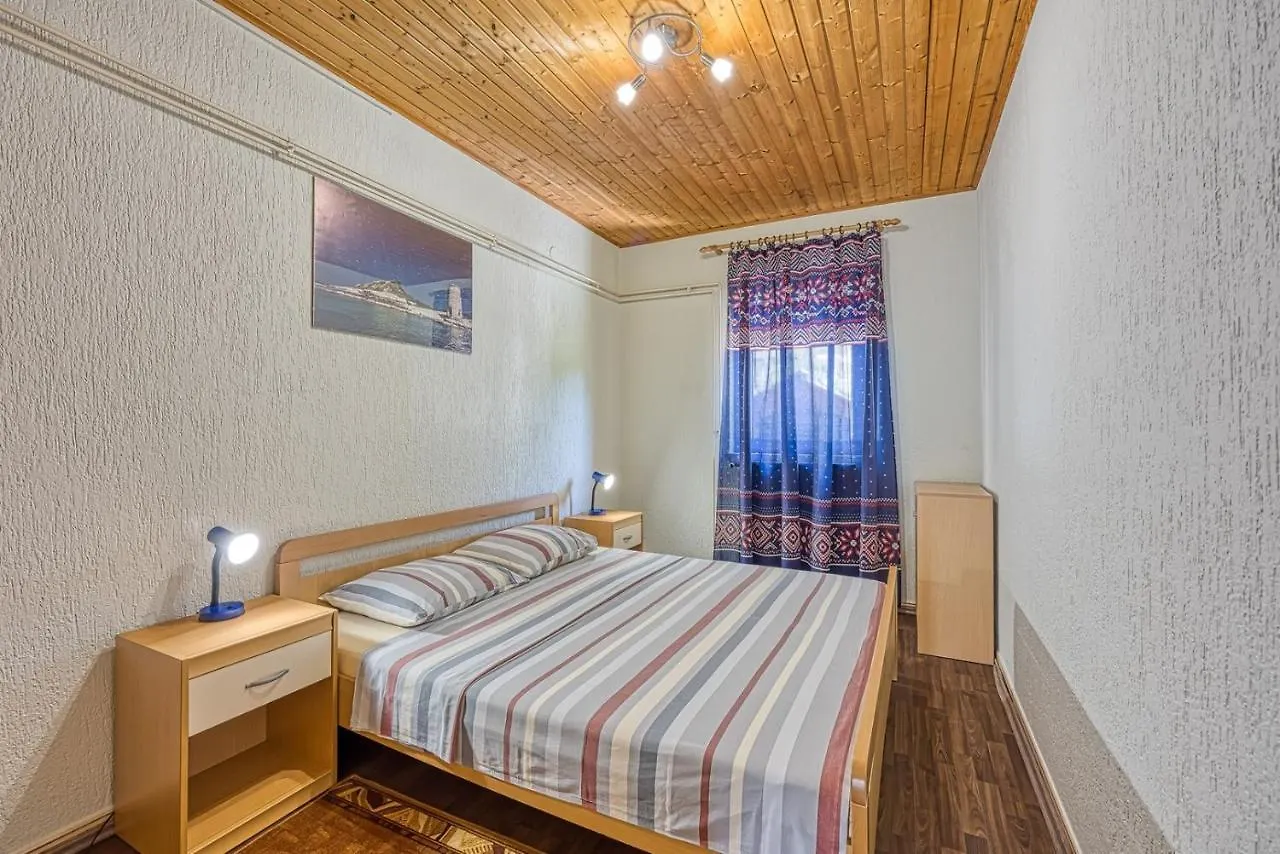 Holiday House Monte Grande Pula