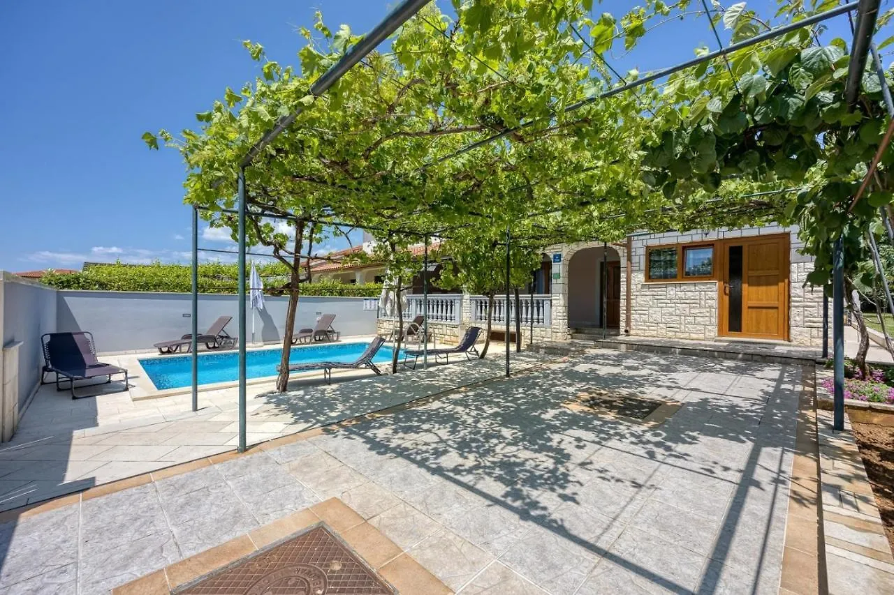 Holiday House Monte Grande location